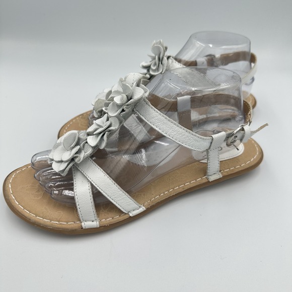 BOC Born Strappy Sandals 9 /40.5 White Leather Floral Ankle Buckle Closure‎ Boho - Picture 3 of 14